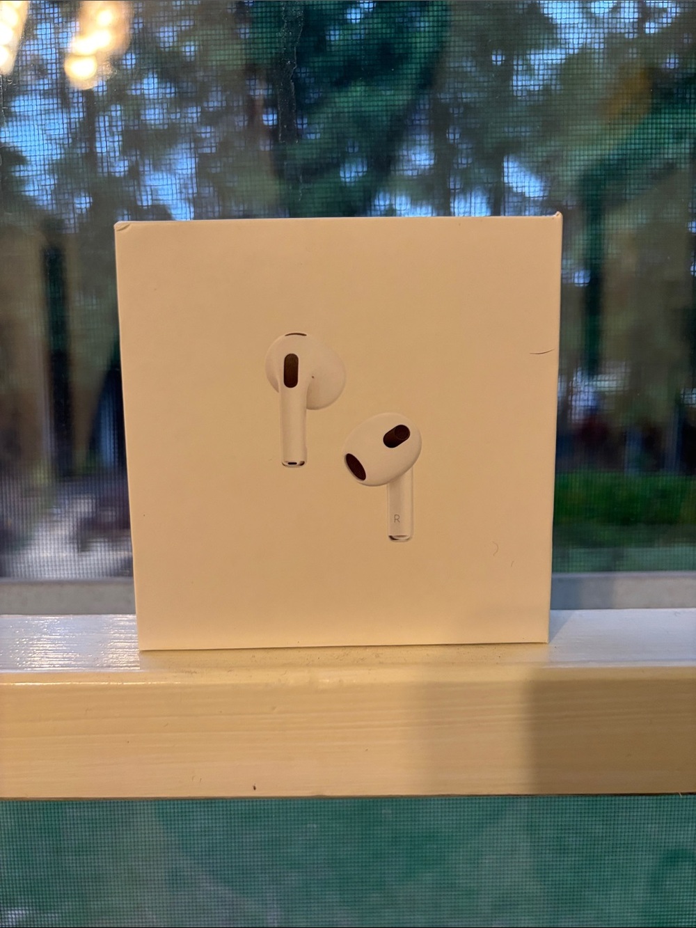 Apple White Wireless Earbuds with Charging Case and Packaging